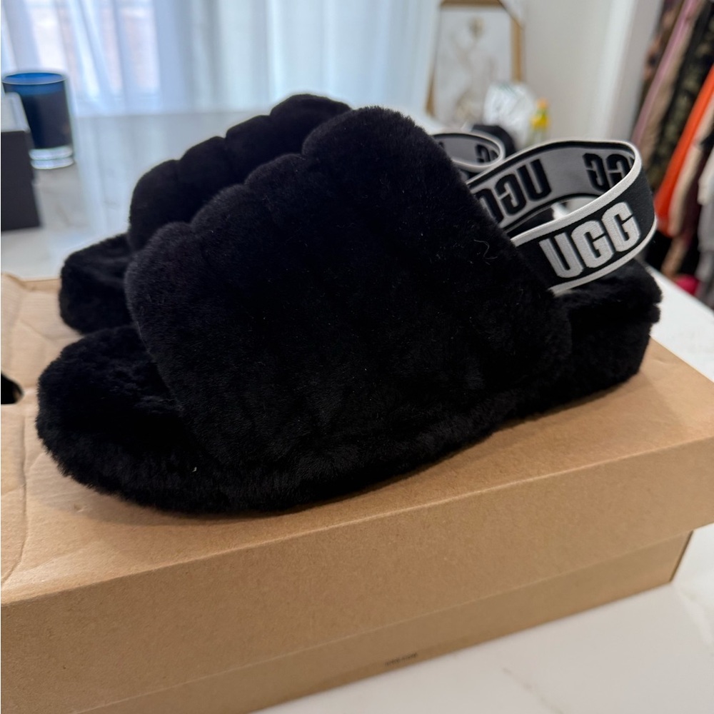 UGG Black fluff yeah slide